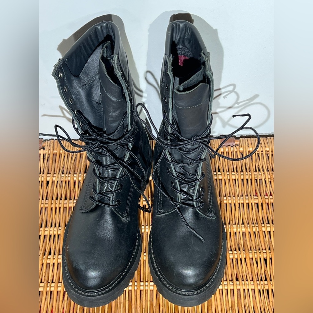 Thinsulate Prospector Black Military Combat Boots with Gor-Tex and Vibrum Sole